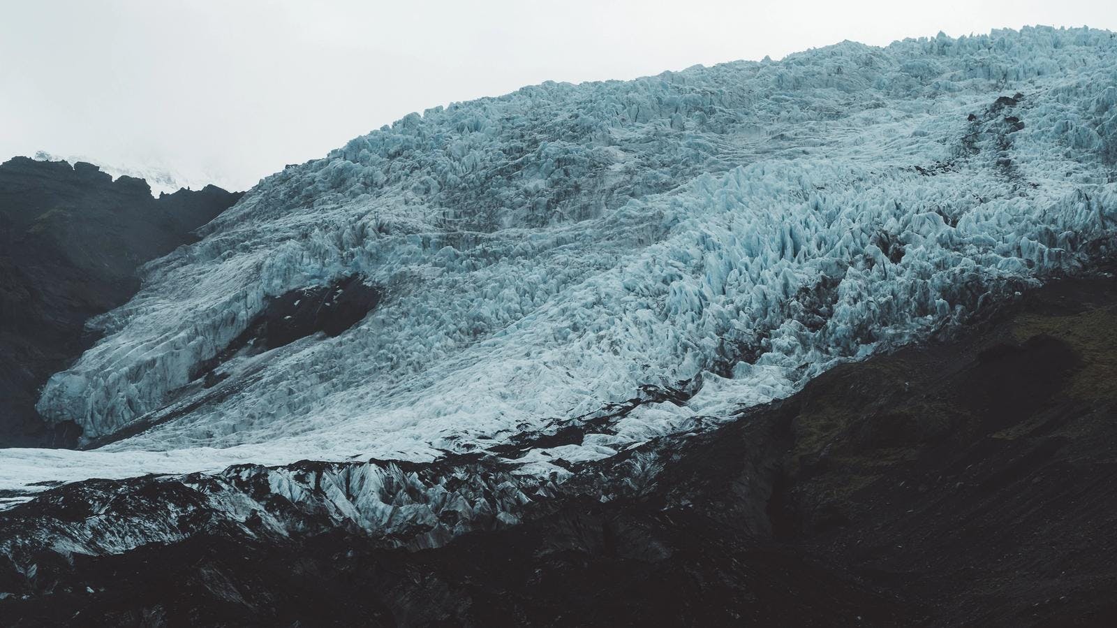 falljokull on vatnajokull glacier on a gloomy summer day